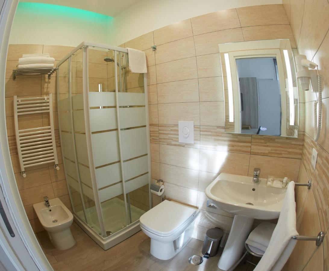 Bed And Breakfast Napoli Bracco Exterior foto